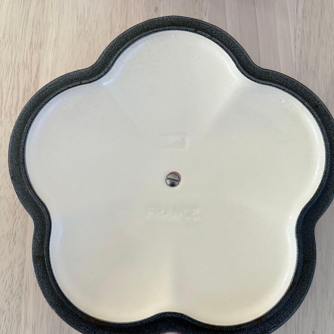 LE CREUSET 花形鍋 ピンク小型