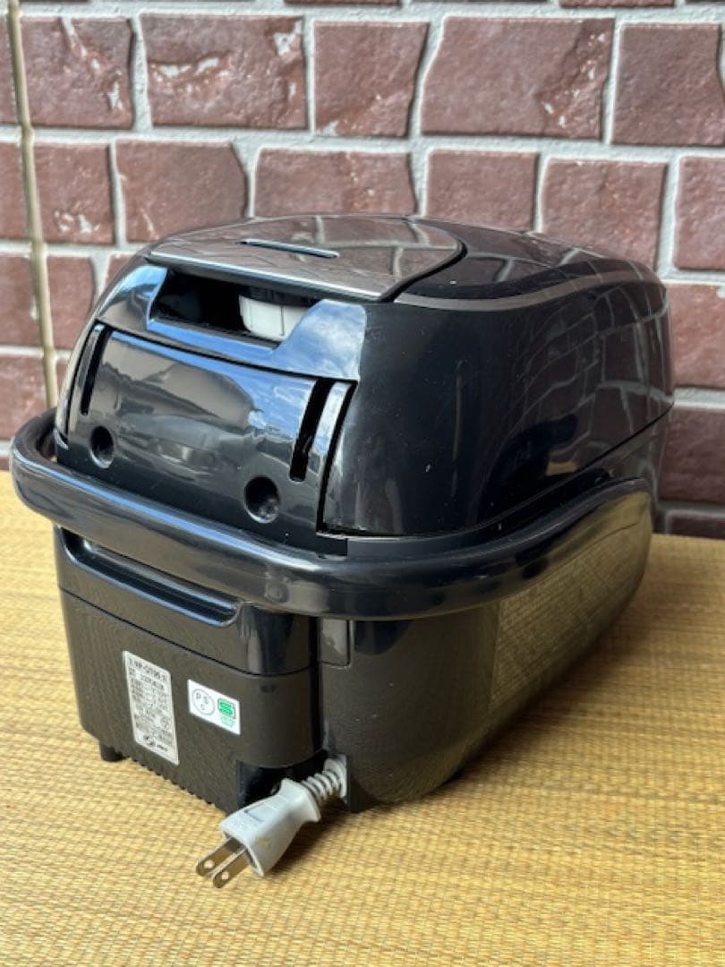 象印 炊飯器 圧力IH炊飯ジャーNP-QT06 3.5合炊き 極め羽釜 南部鉄器