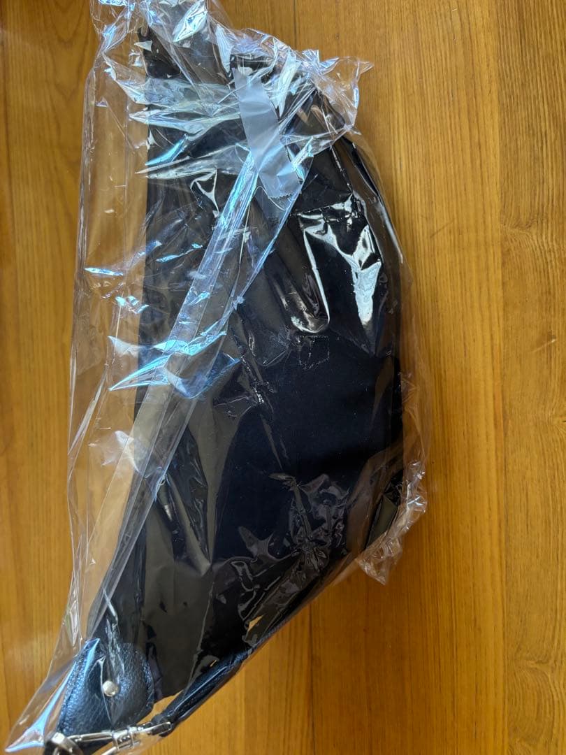 ケイトスペード　ボディバッグ　ブラック