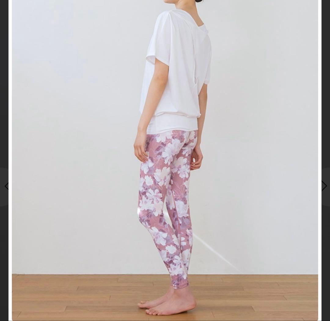 新品　SUKALA プルオーバー付きトリプルセットアップ モカピンク　LL