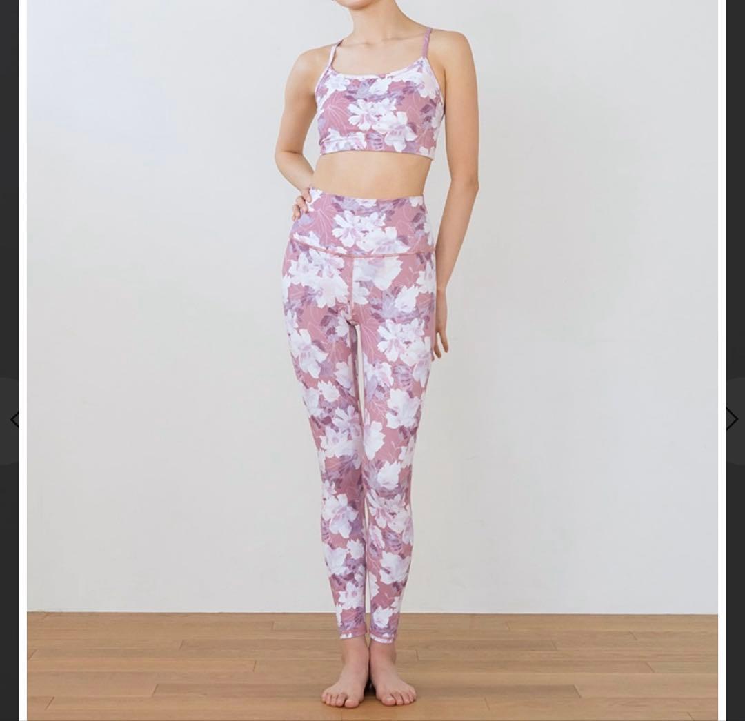 新品　SUKALA プルオーバー付きトリプルセットアップ モカピンク　LL