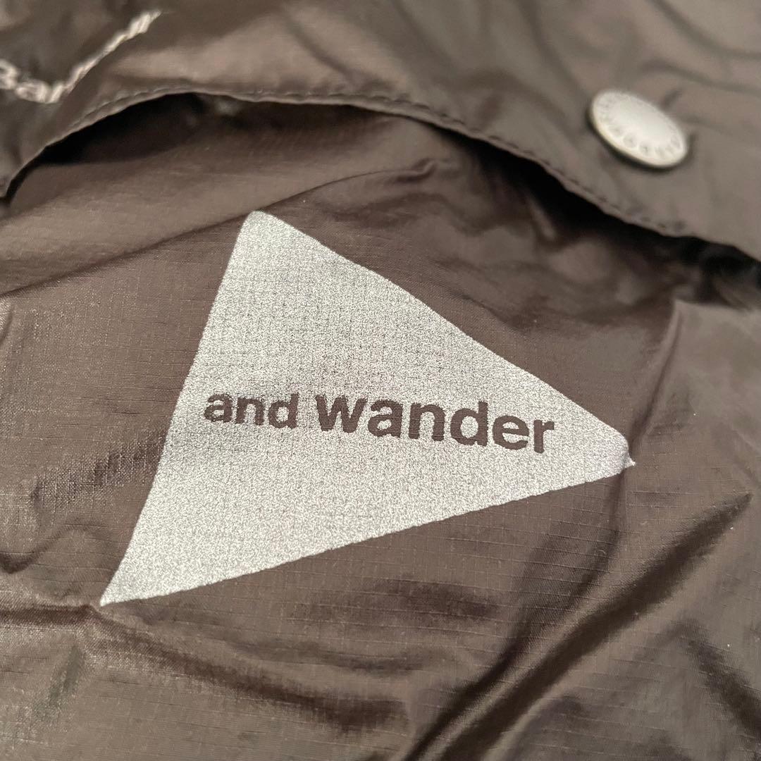 and wander×Barbour SHINY WIND HOODIE