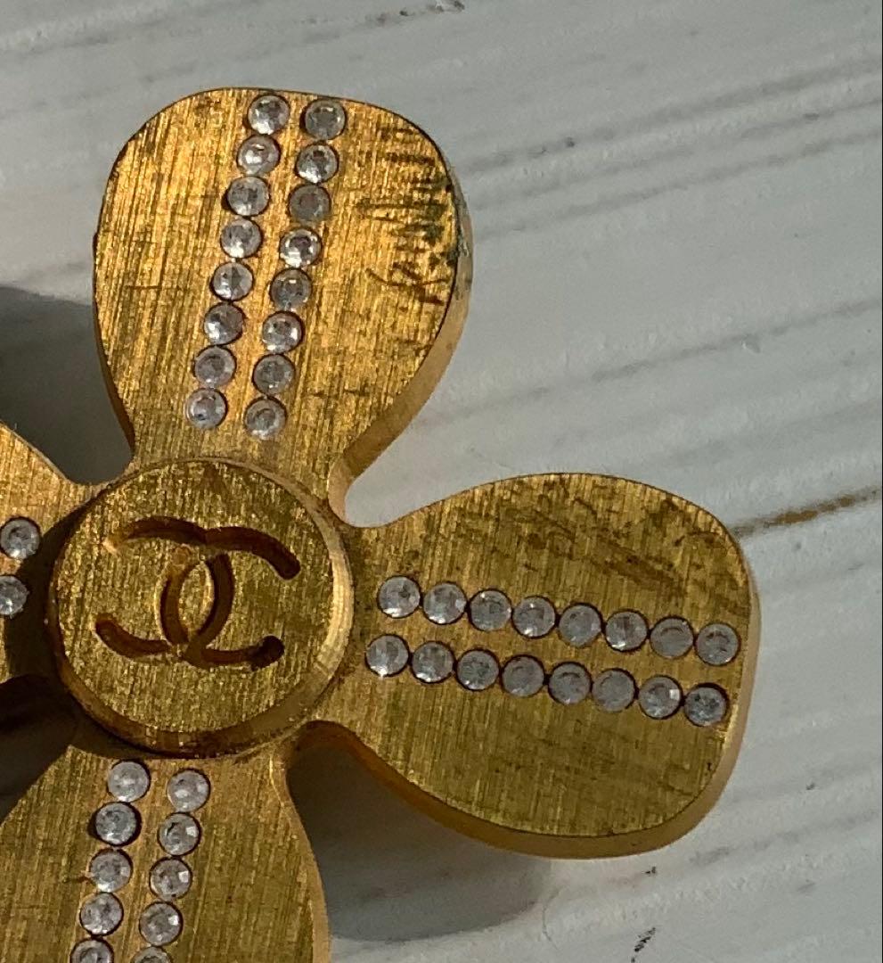 中古　美品　CHANEL ゴールド　フラワー　ブローチ