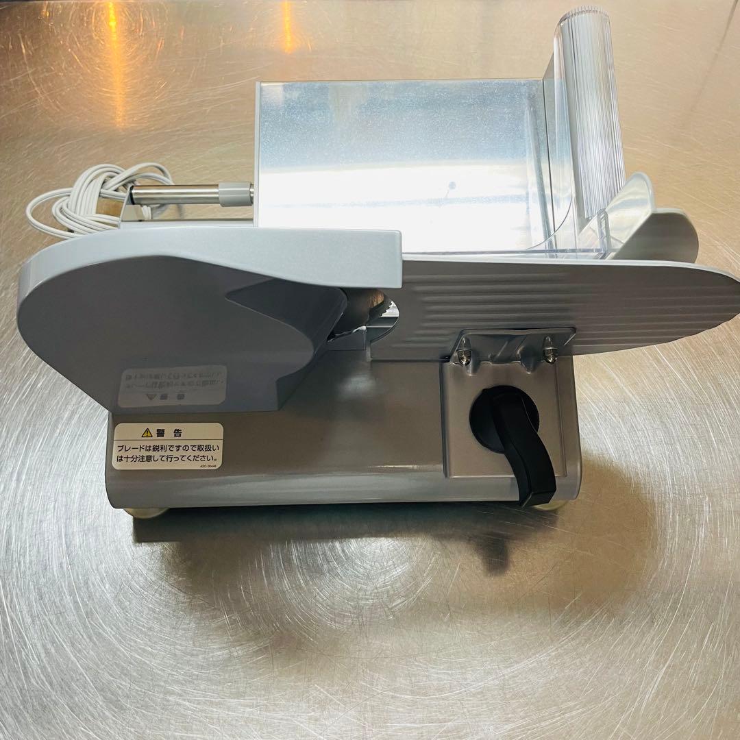 デロンギ電動フードスライサー 美品⭐︎SL360⭐︎ 送料込み！