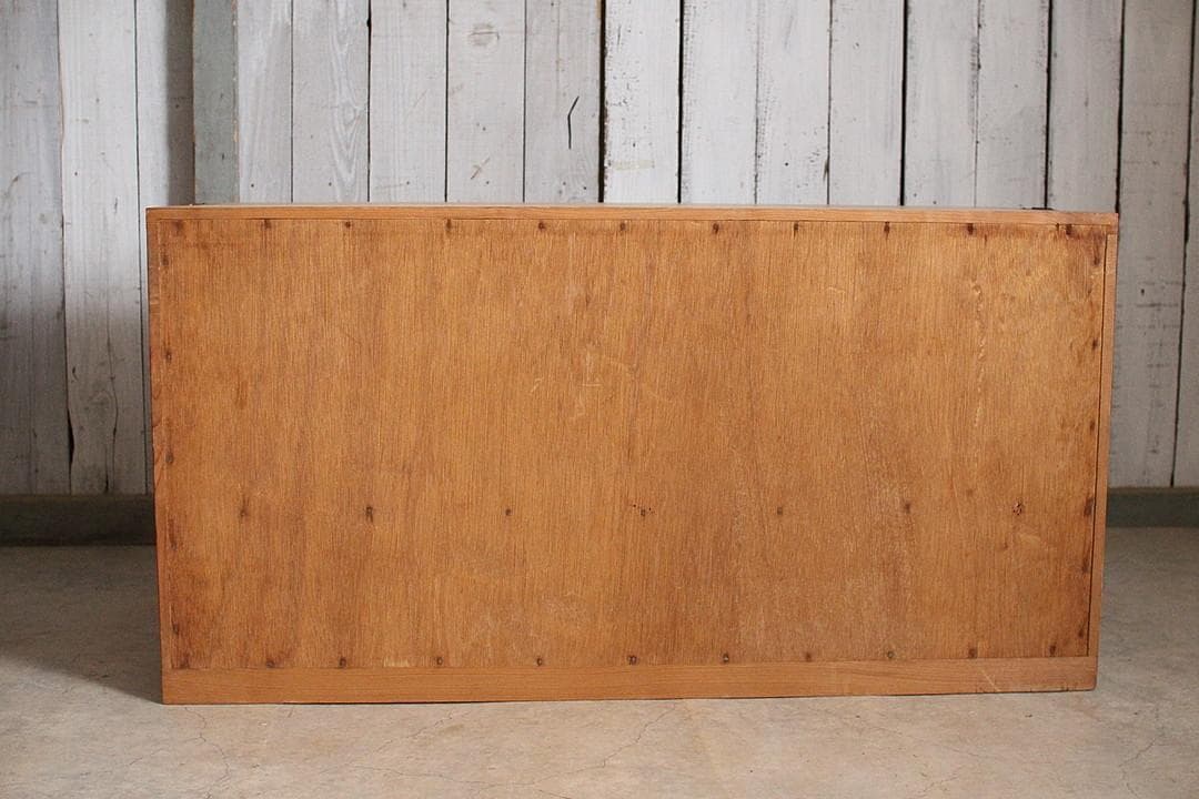 味のある古いガラス戸棚×木製小引き出し3杯　食器棚　収納　古家具　古民家