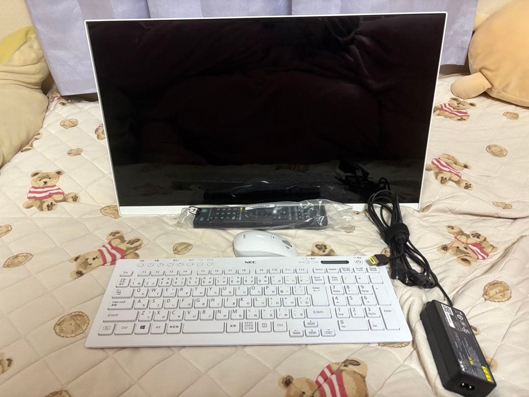 【早い者勝ち】NECＬＡＶＩＥ 一体型 パソコン PC-HA370RAW