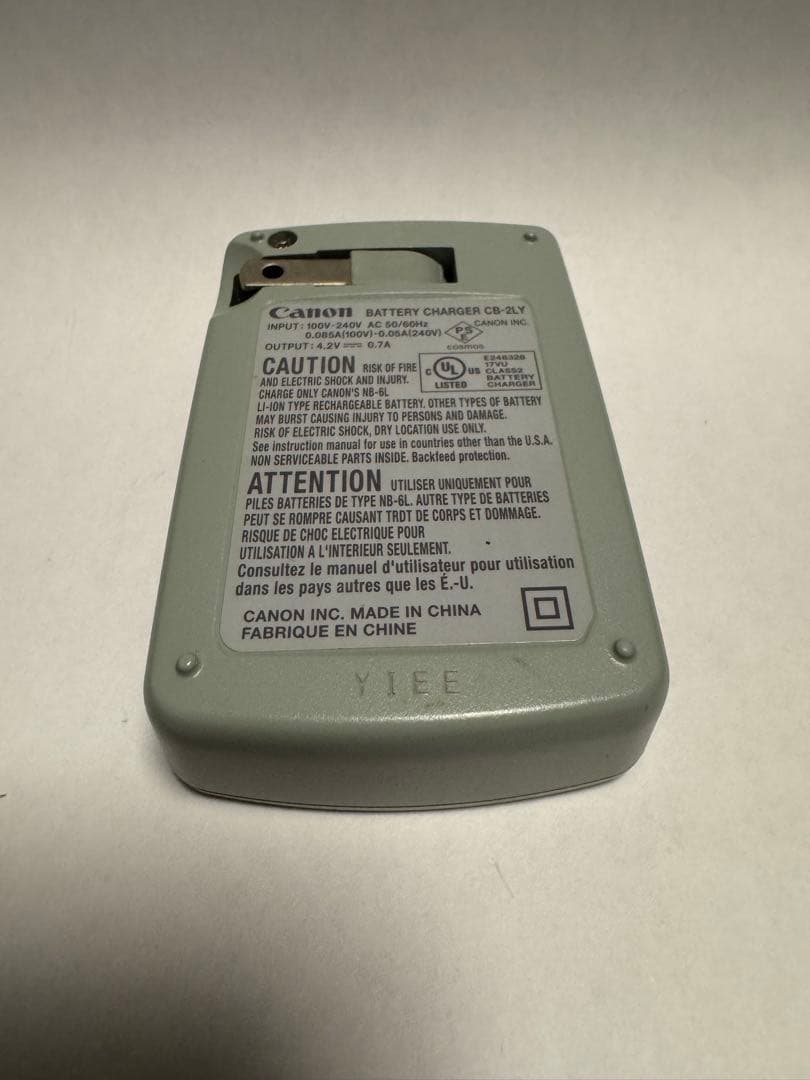 Canon IXY DIGITAL 200F コンパクトデジタルカメラ充電器付き