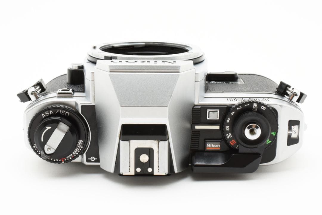 超美品 ニコン FG-20 シルバー フィルムカメラ　モルト新品交換済 M117