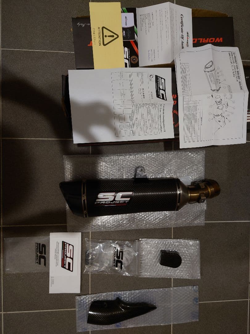 R1250RS SC-PROJECT- SC1-R スリップオン（箱入り）