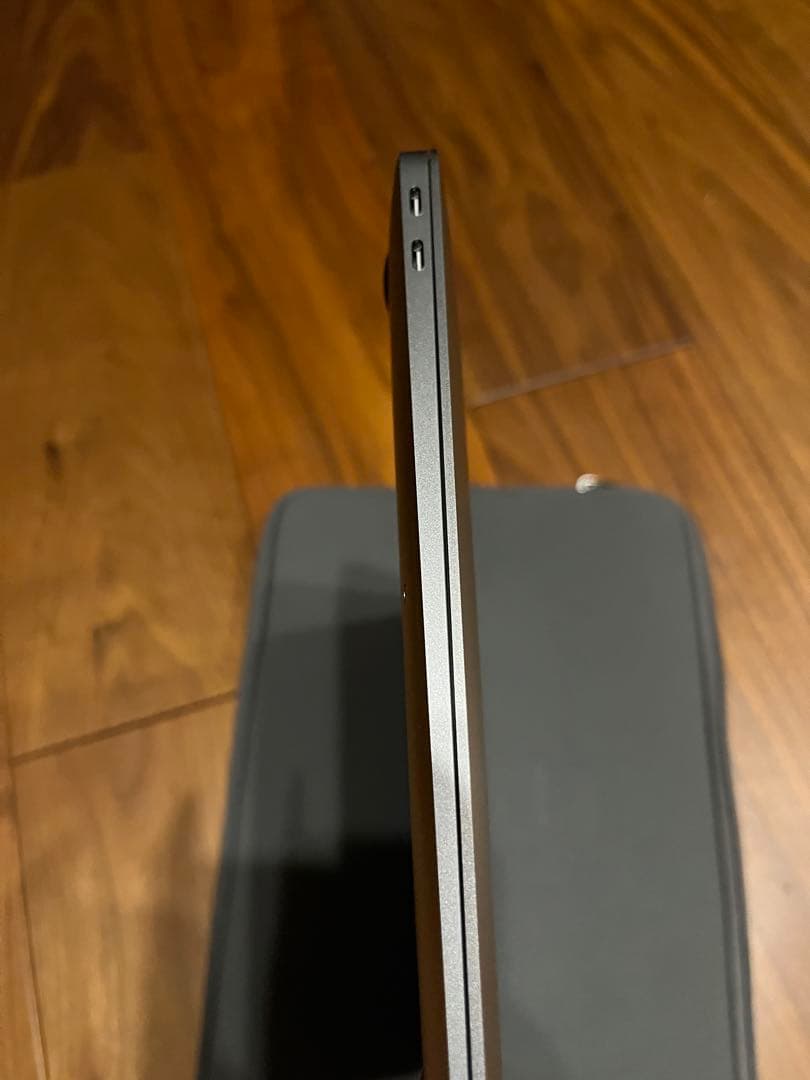 【極美品】Apple MacBook Air 13インチ A2337