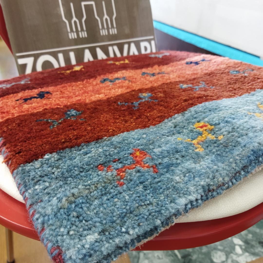 値下げ可能ミニギャベ●37×36㎝●手織●本物●新品未使用 遊牧民が紡ぐギャッベ