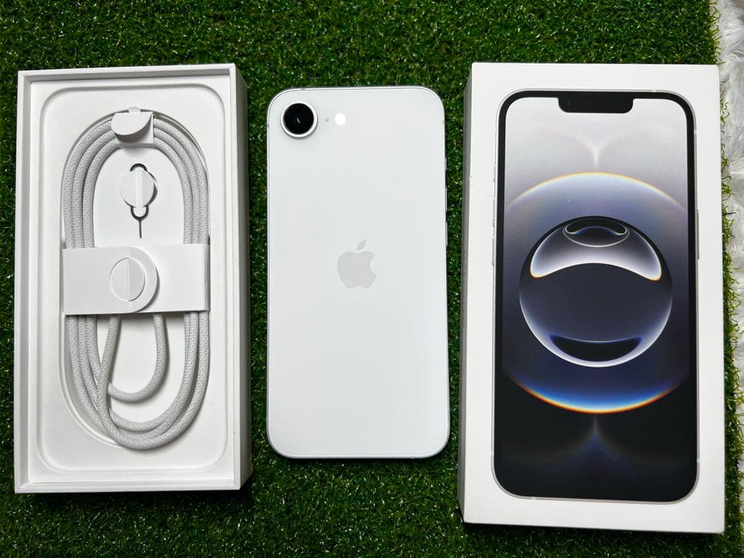 iPhone16e 128GB ホワイト SIMフリー IOS 26