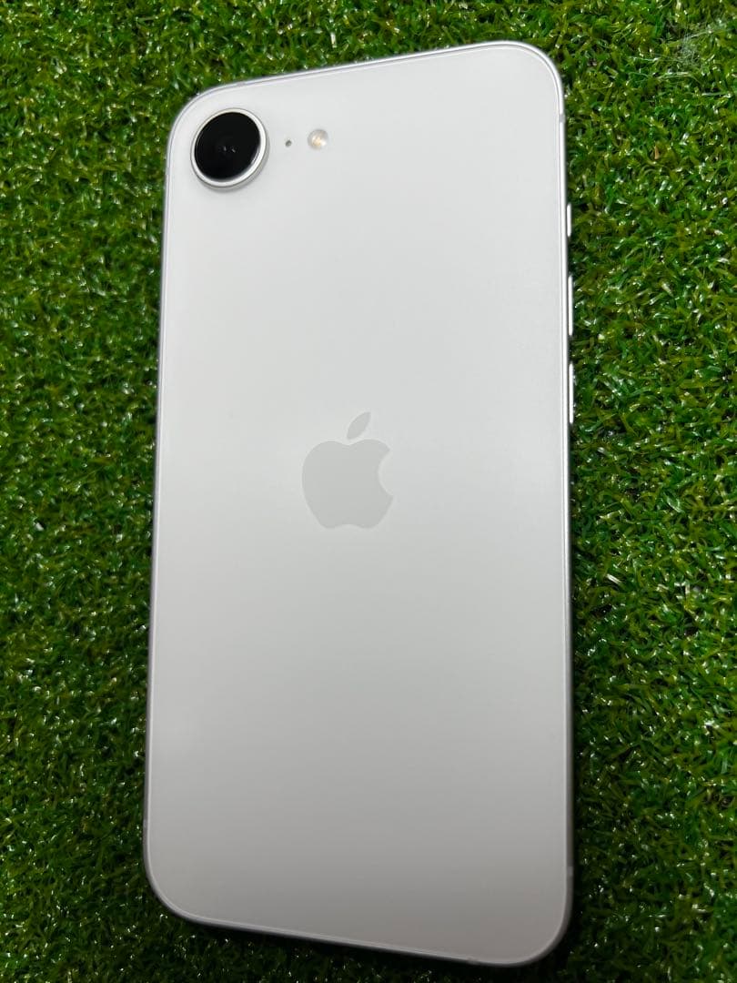 iPhone16e 128GB ホワイト SIMフリー IOS 26