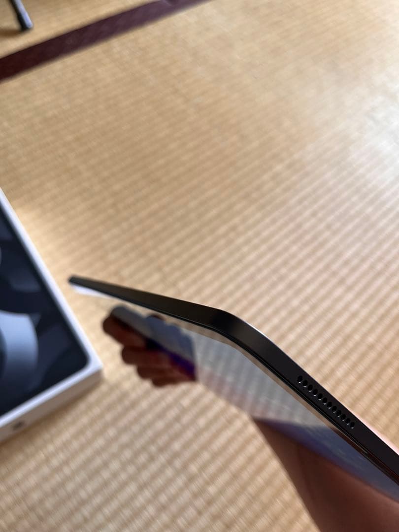 Tako【美品】iPad Air （第五世代）64GB スペースグレー