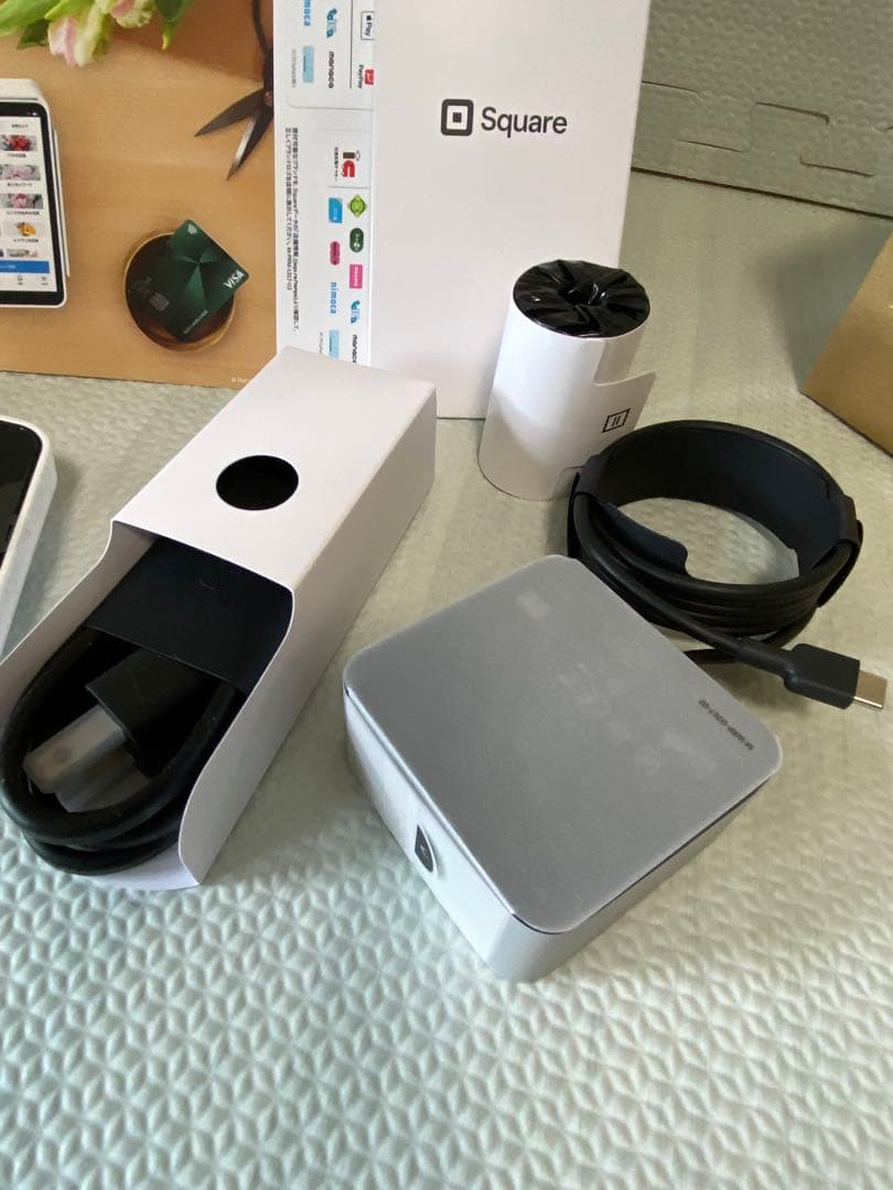 新品 未使用Square ターミナル 決済端末 + レシートロール20巻セット