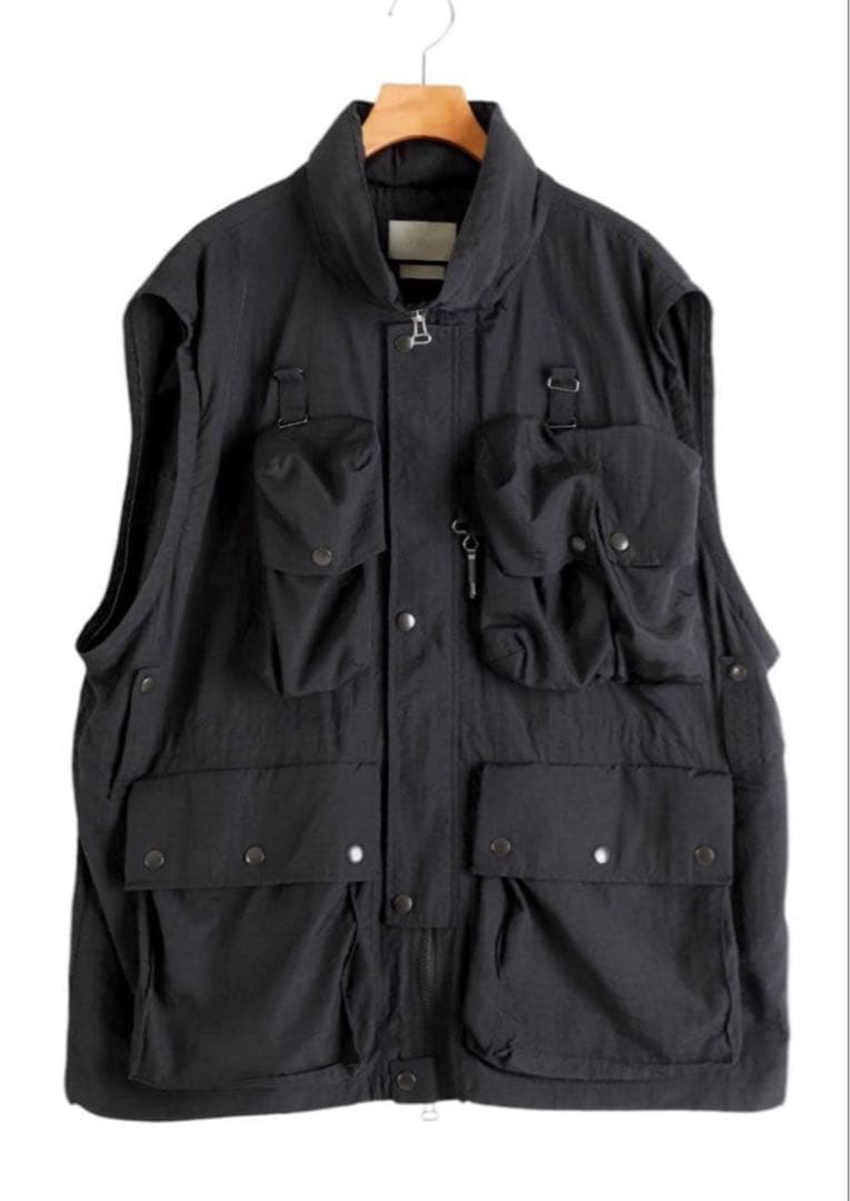 【最終価格】YOKE MULTI POCKETS UTILITY BLOUSON