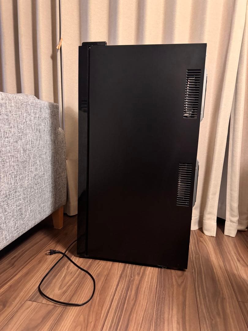 アイリスオーヤマ ワインセラー 18本収納 ペルチェ式 動作確認済み