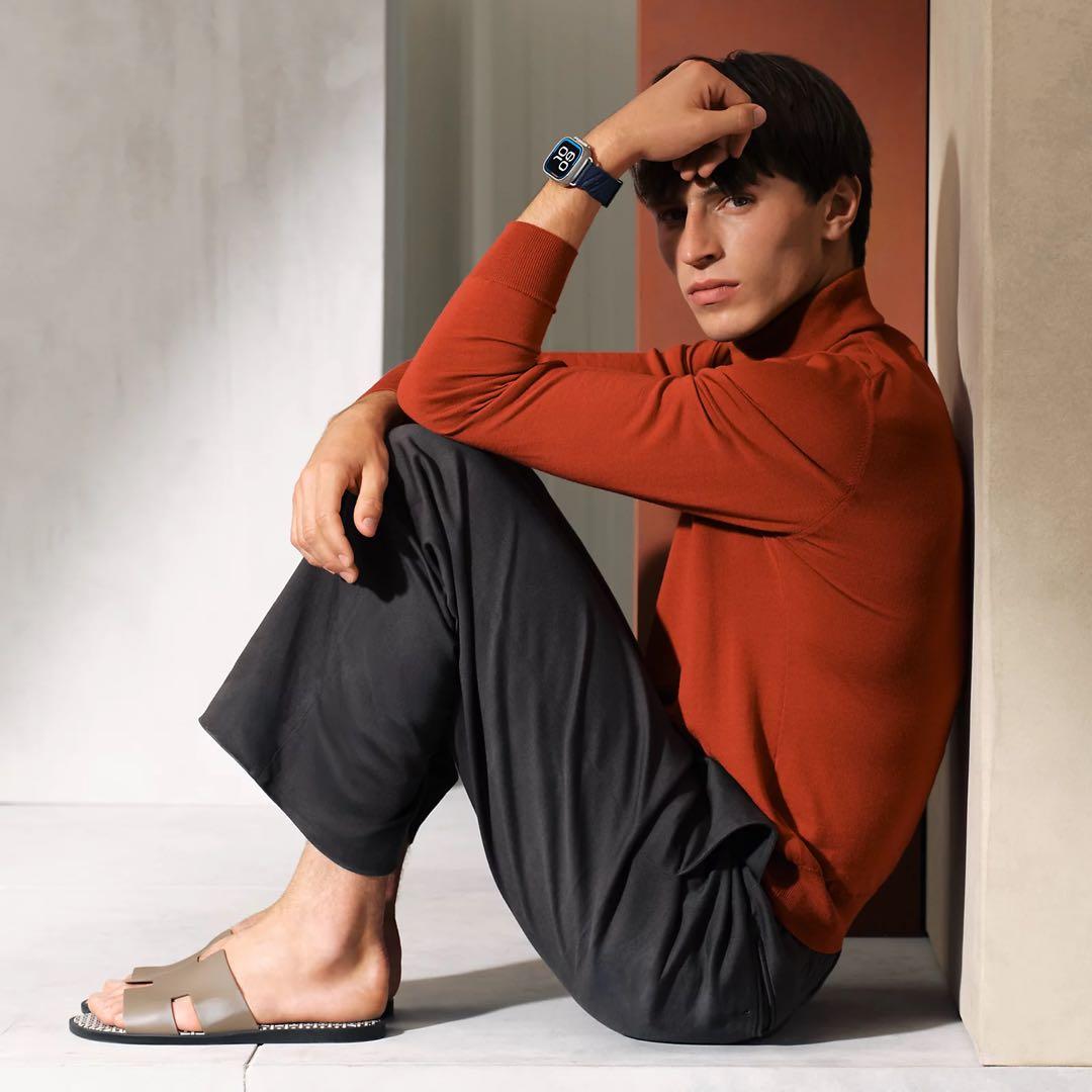 新品未使用【HERMES】Apple Watch Hermès Ultra 3