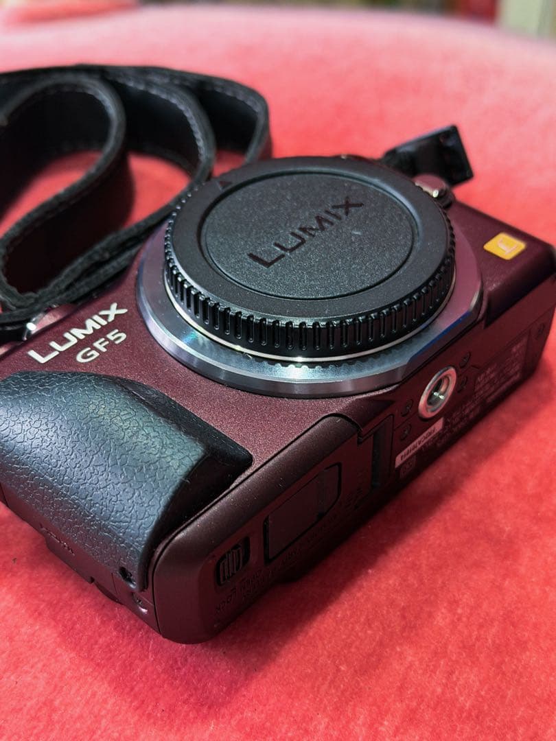極上美品　LUMIX GF5 コンパクトデジタルカメラ
