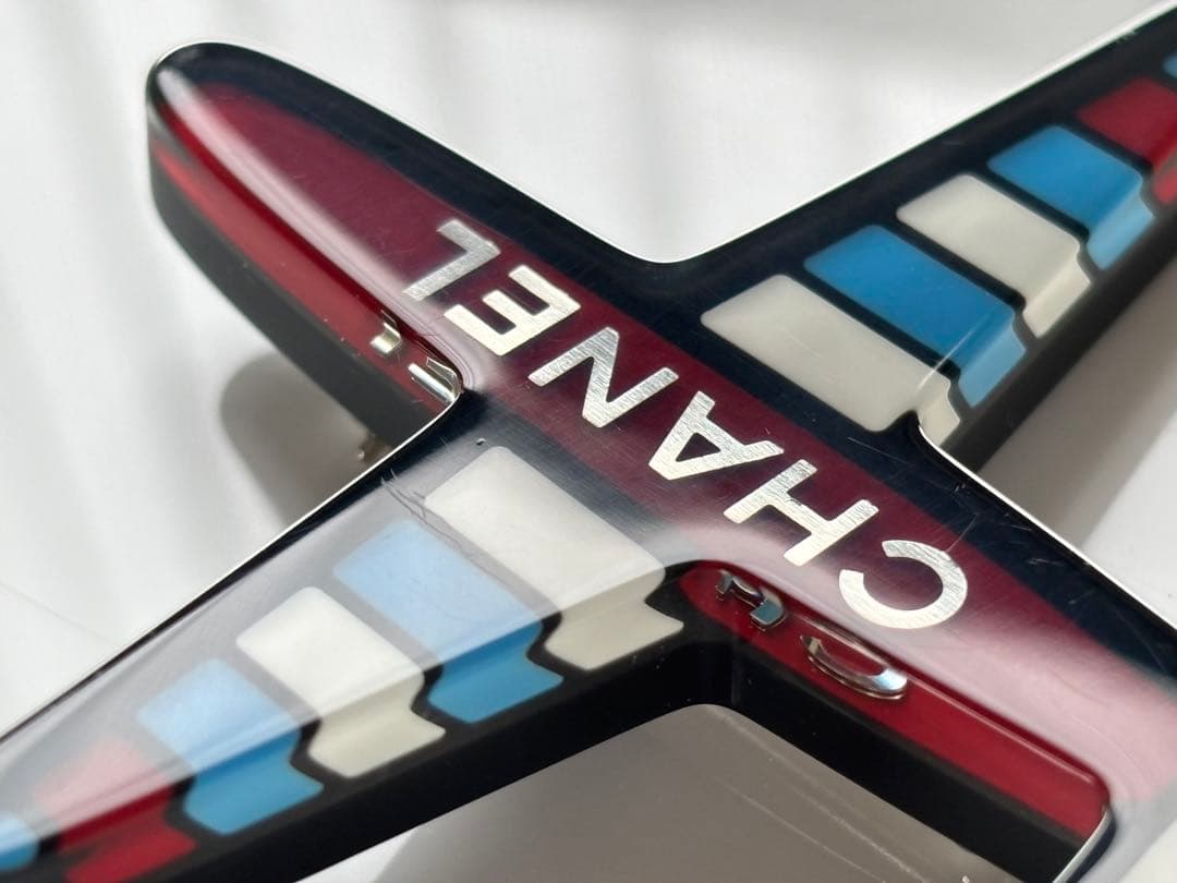 CHANEL シャネル エアライン レジンブローチ　1回着用【極美品】