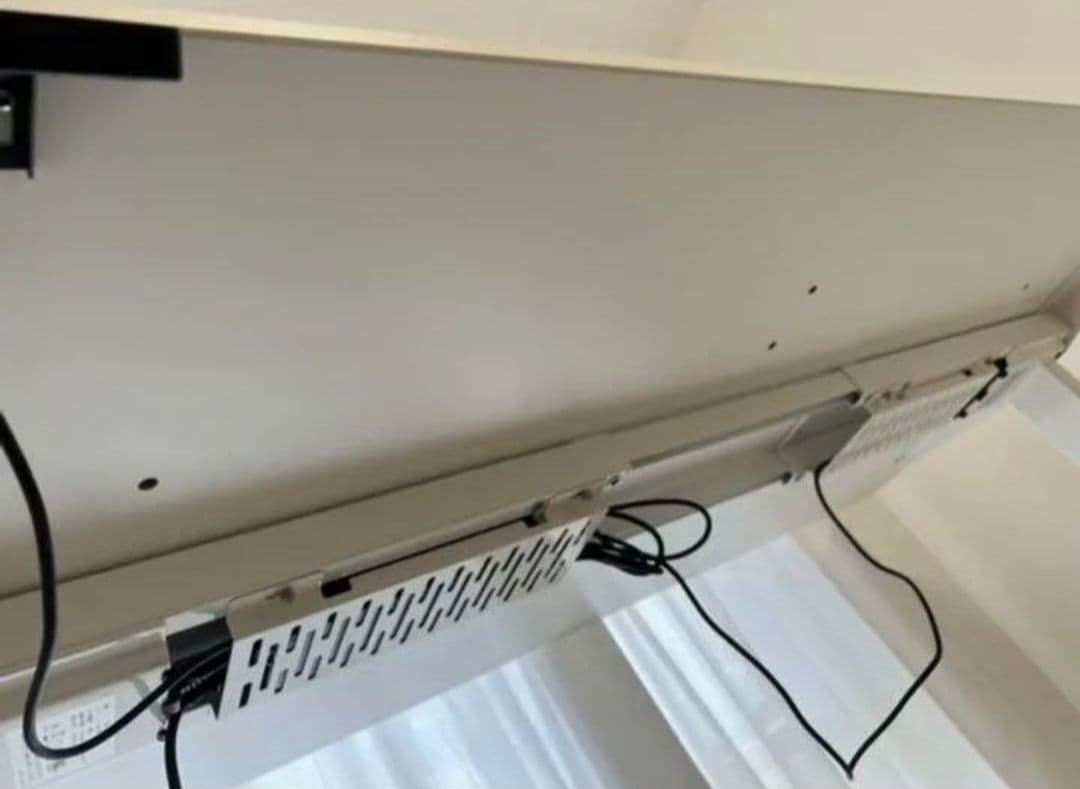 電動昇降 FLEXISPOTスタンディングデスク + IKEAベカント ホワイト