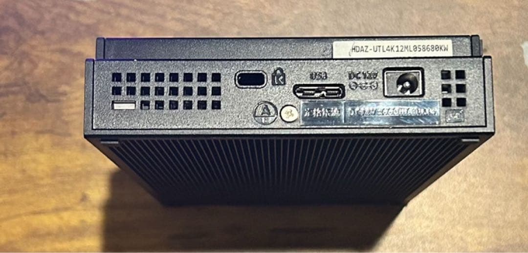 Panasonicブルーレイプレイヤー4K & iodata外付けHDDも同封。