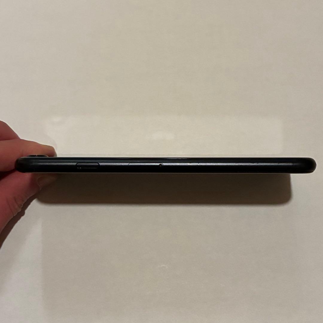 美品 iPhone SE 3 第3世代 黒 128gb バッテリー100%