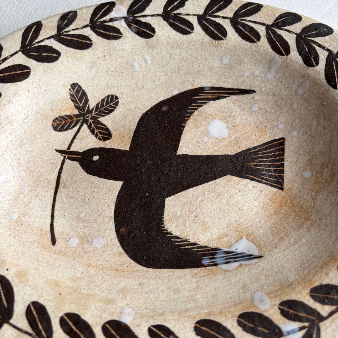 鹿児島睦　楕円　オーバルプレート　器　皿　鳩　ツバメ　鳥　草花　かごしままこと