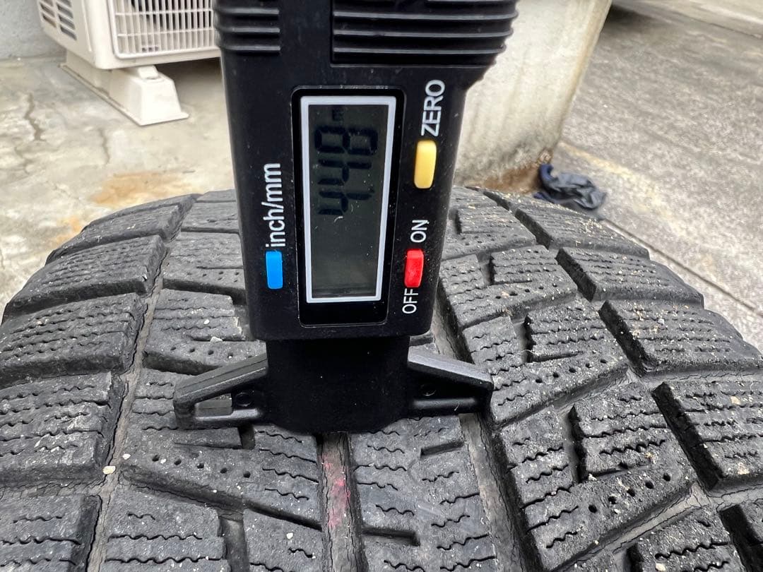 V36 純正ホイール、205/50R17 スタッドレス 4本セット