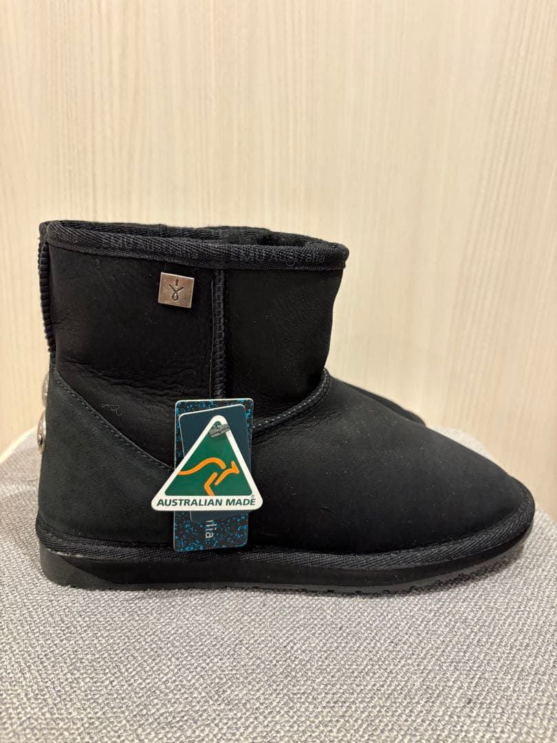 UGG EMU Australia ブラックムートンブーツ