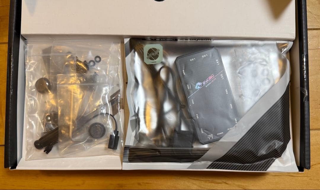 【訳あり】GIGABYTE GTX1080ti 水冷ブロック付き