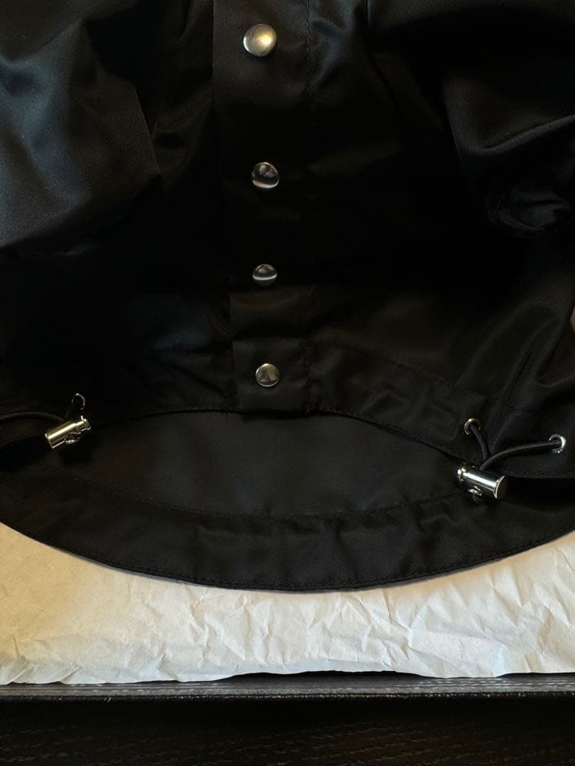 【PRADA】ドッグ　レインコート (新品・未使用)