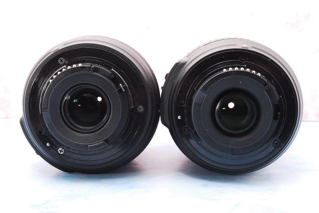 Nikon D3000☆手ぶれ補正Wレンズ☆一眼レフカメラ☆実用品☆