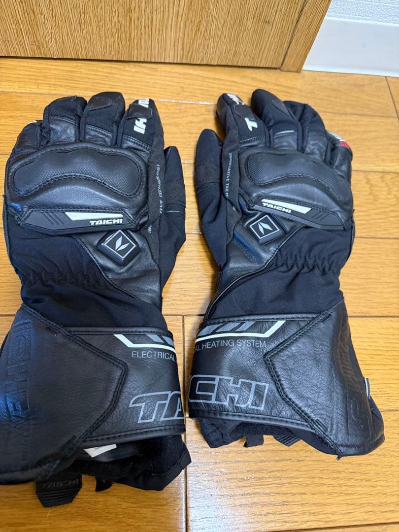 RS TAICHI e-HEATグローブ XL バッテリー2個　充電器付