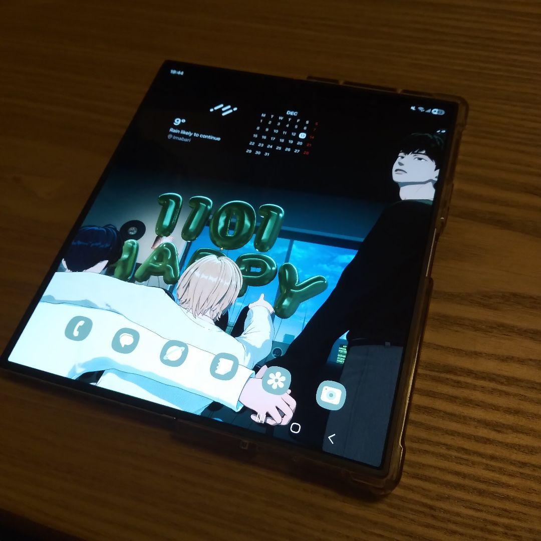 Samsung Galaxy Z Fold6 本体 シルバー 512GB