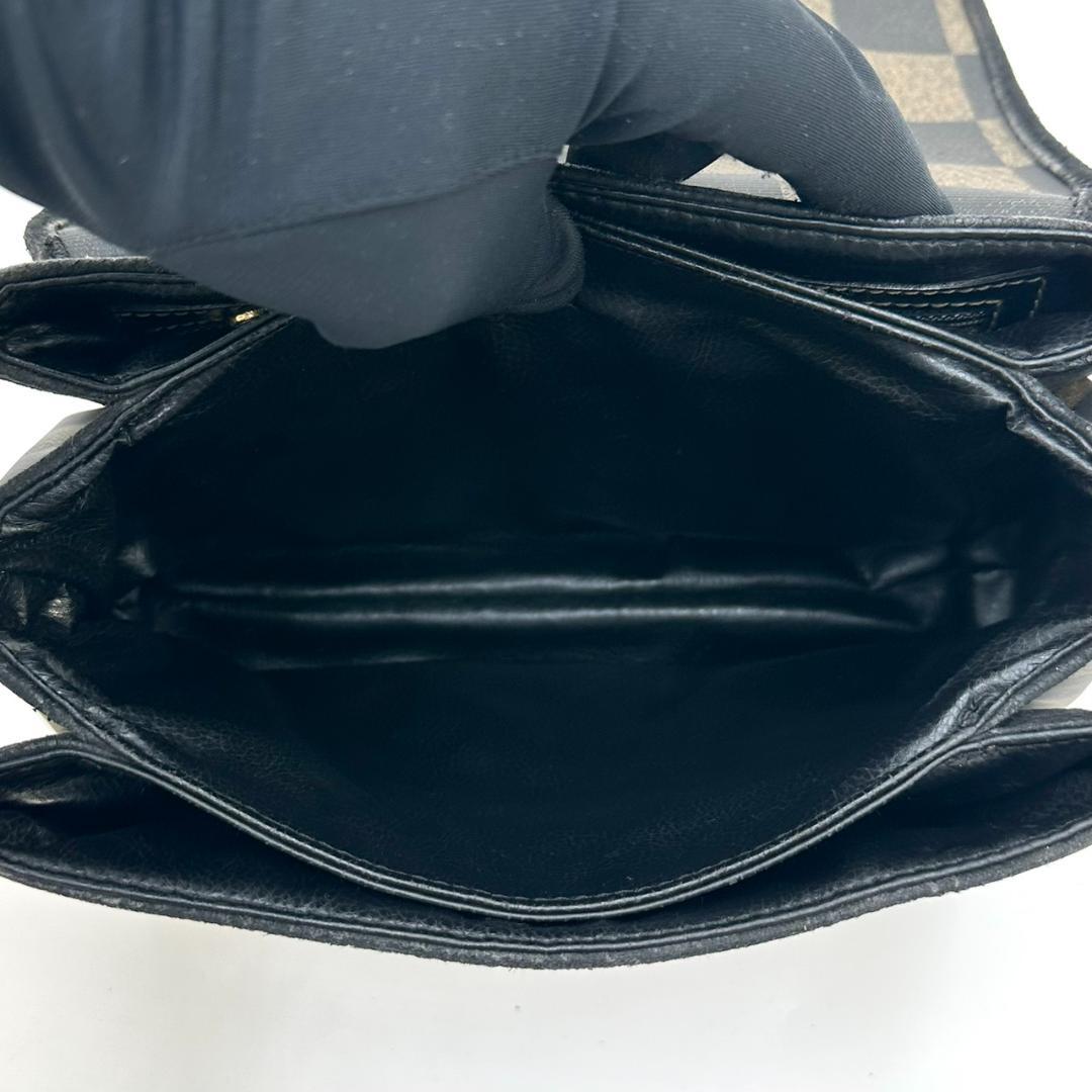 FENDI フェンディ ペカン ゴールド金具 ターンロック ショルダーバッグ