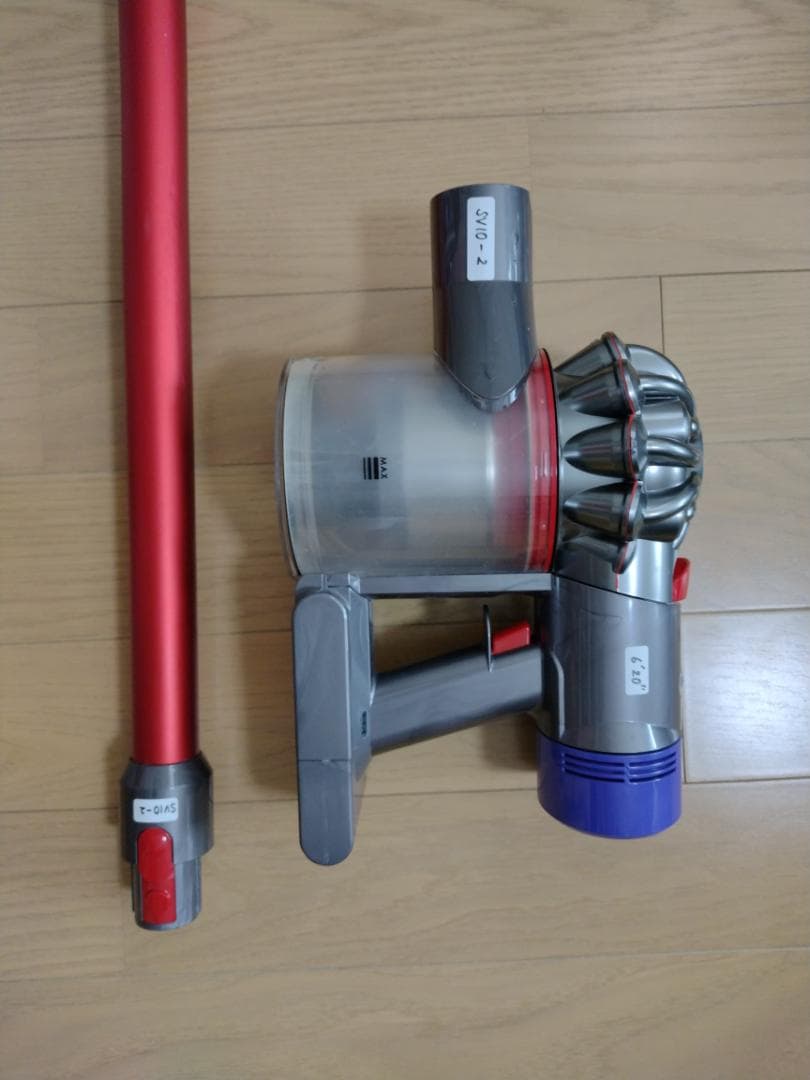 ダイソン★掃除機★V8★SV10★バッテリーの状態良好★2