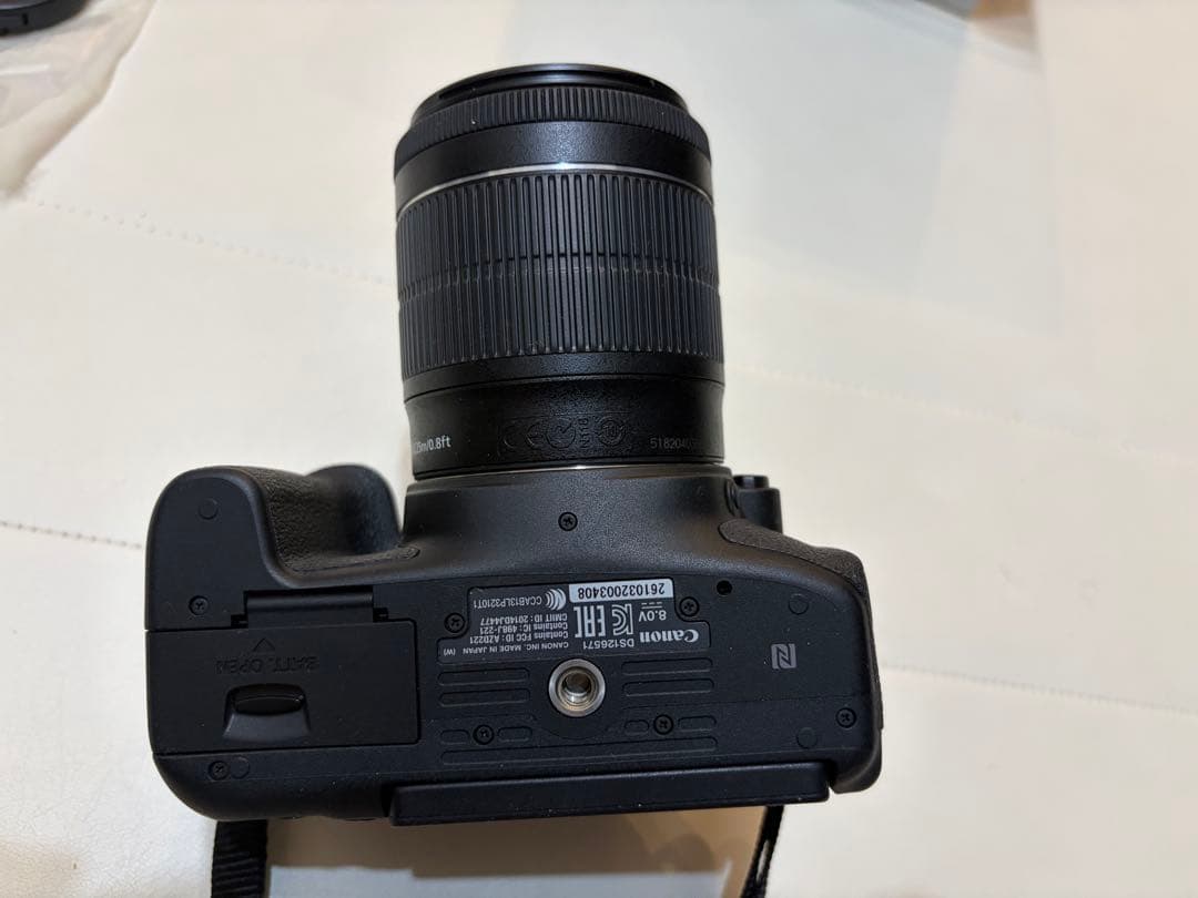 【美品】Canon EOS Kiss X8i デジタル一眼レフ レンズキット