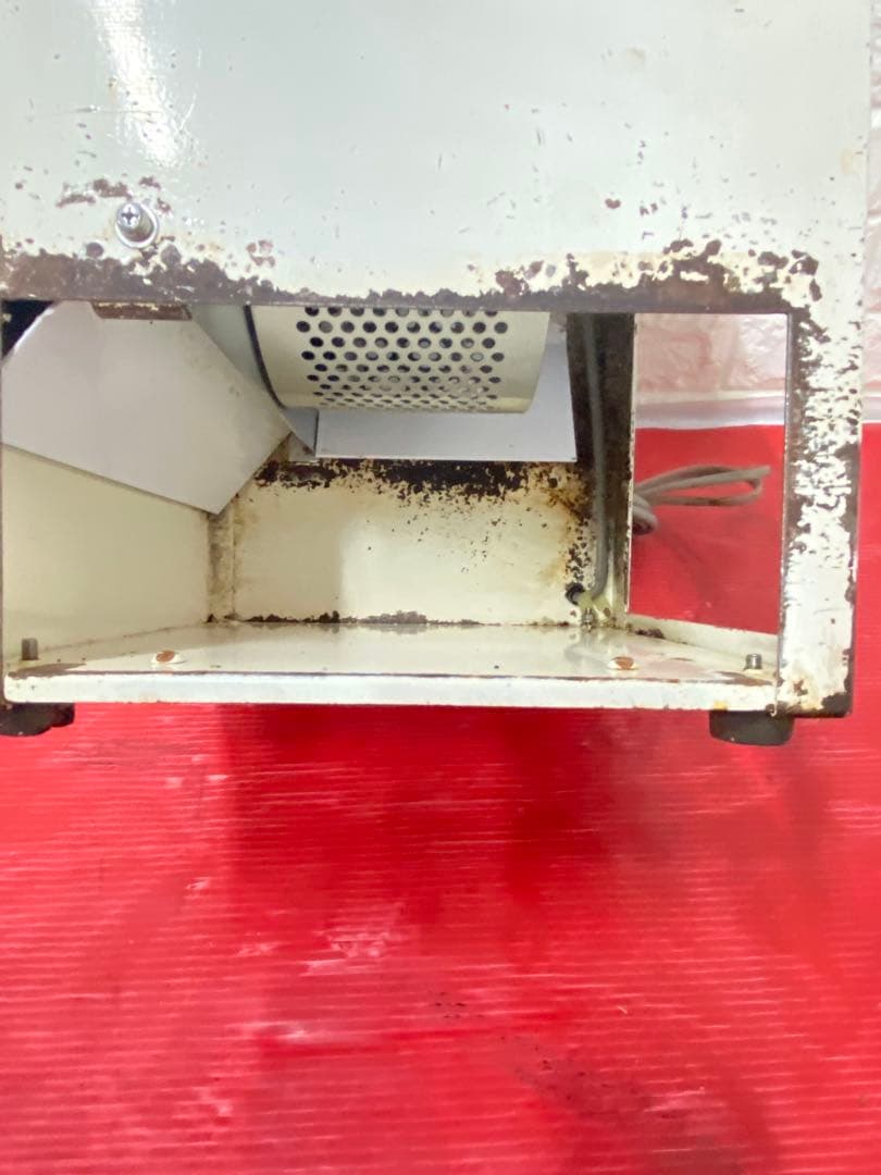 富士島工機製の**生パン粉製造機「MiNi-PANKO PK-III」