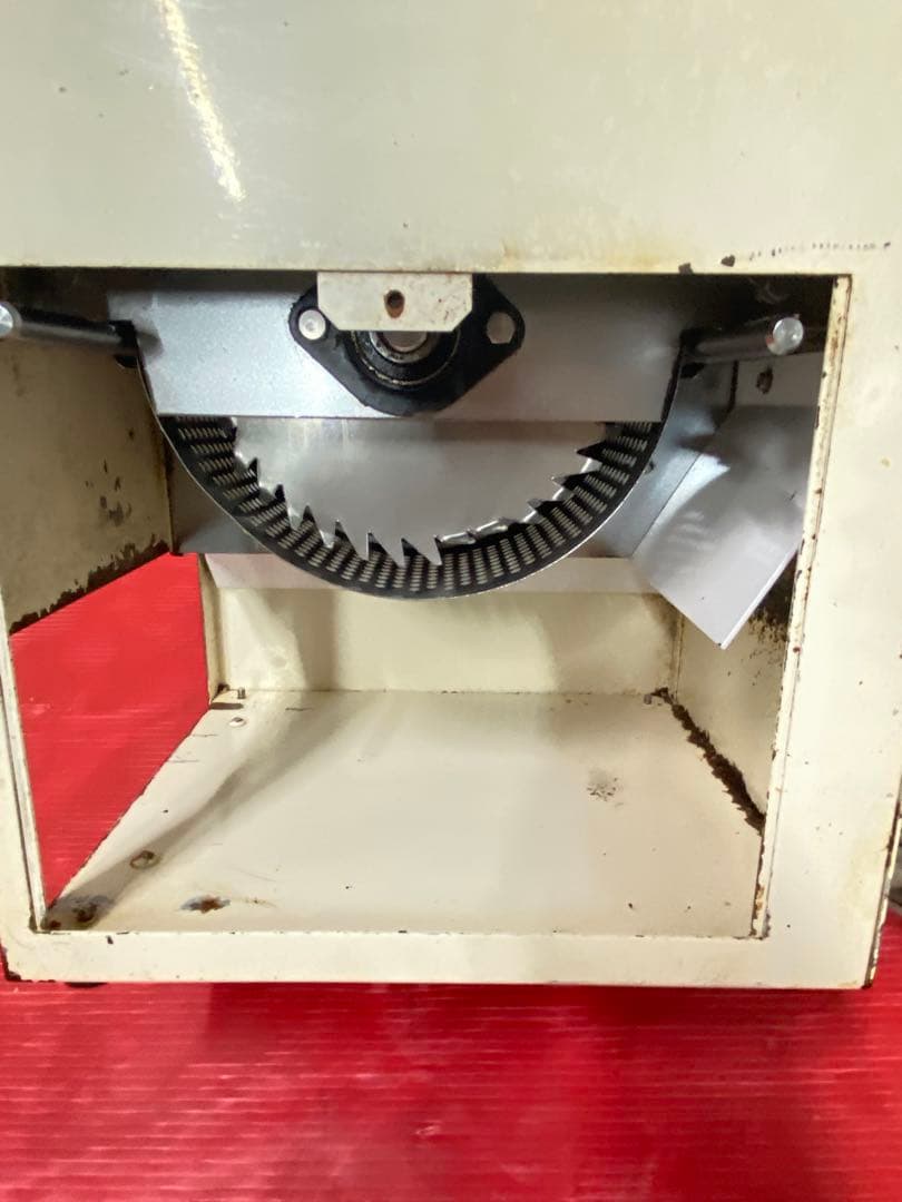 富士島工機製の**生パン粉製造機「MiNi-PANKO PK-III」