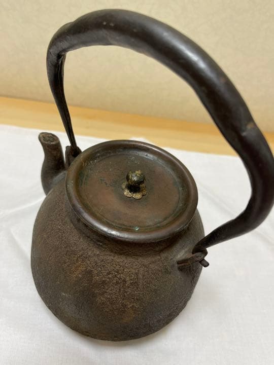 鉄瓶  工芸品　骨董品　急須　鉄器