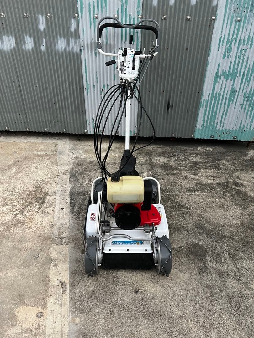 草刈機　スパイダーモアーAZ850_4WD