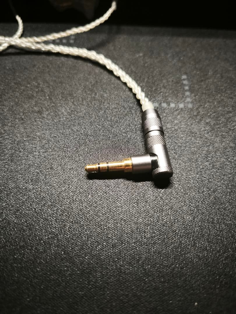 イヤホン qdc Studio4SS