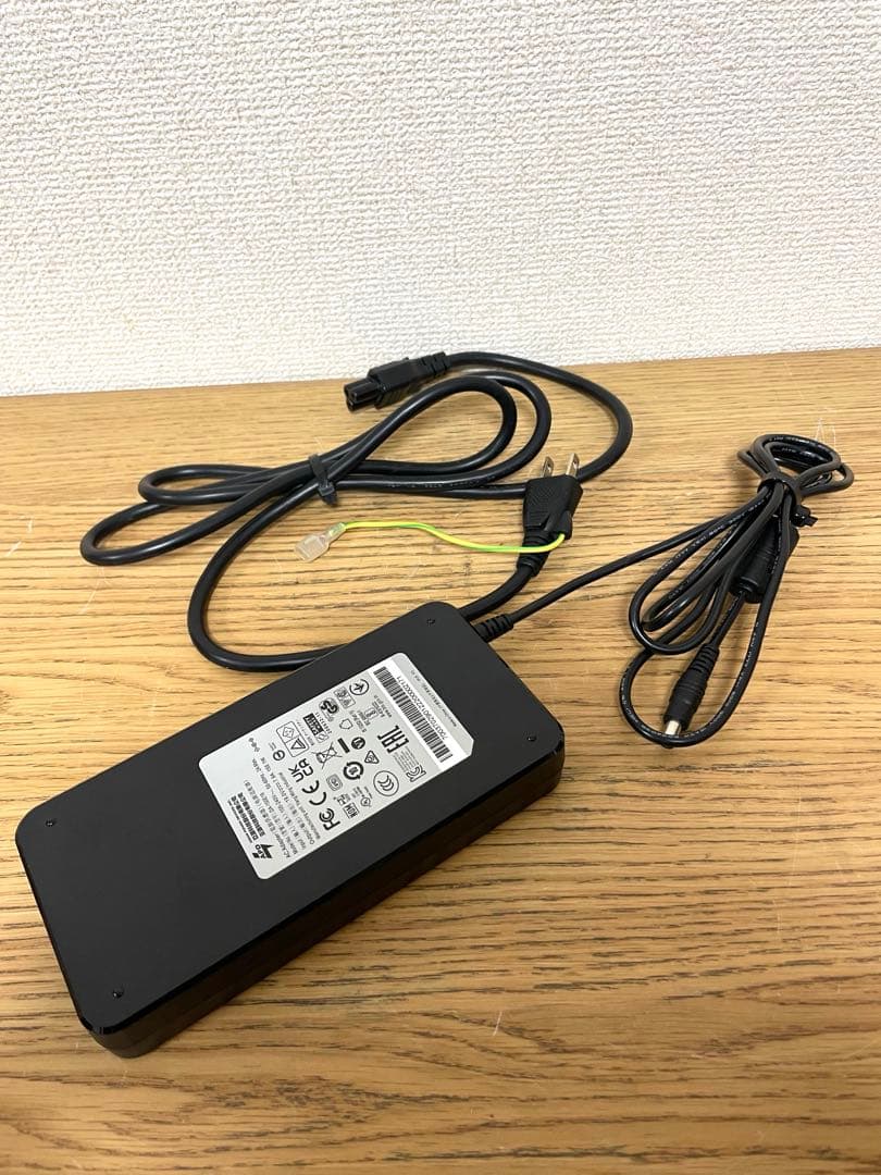 美品 CORSAIR XENEON 32UHD144 ゲーミングモニター