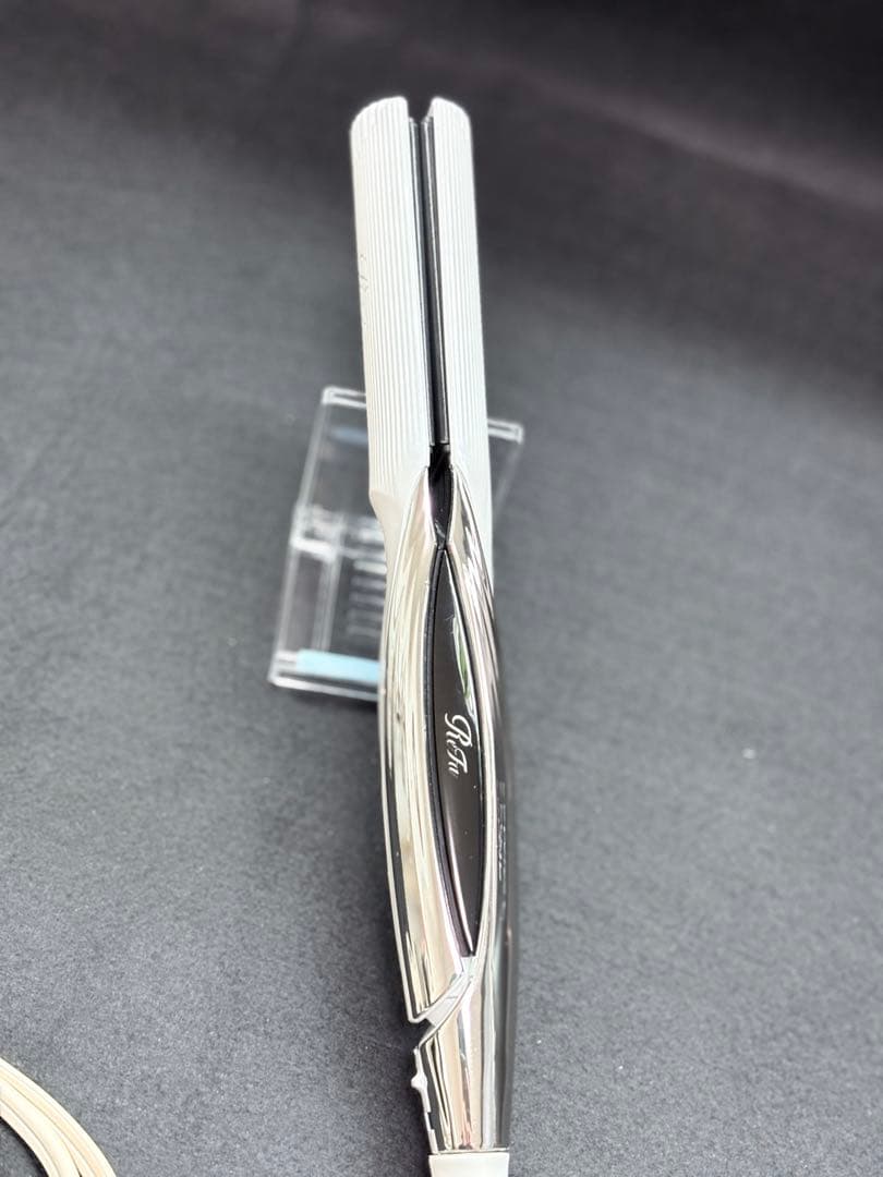 【美品】【動作品】【正規品】【化粧箱付き】ReFa ストレートヘアアイロン