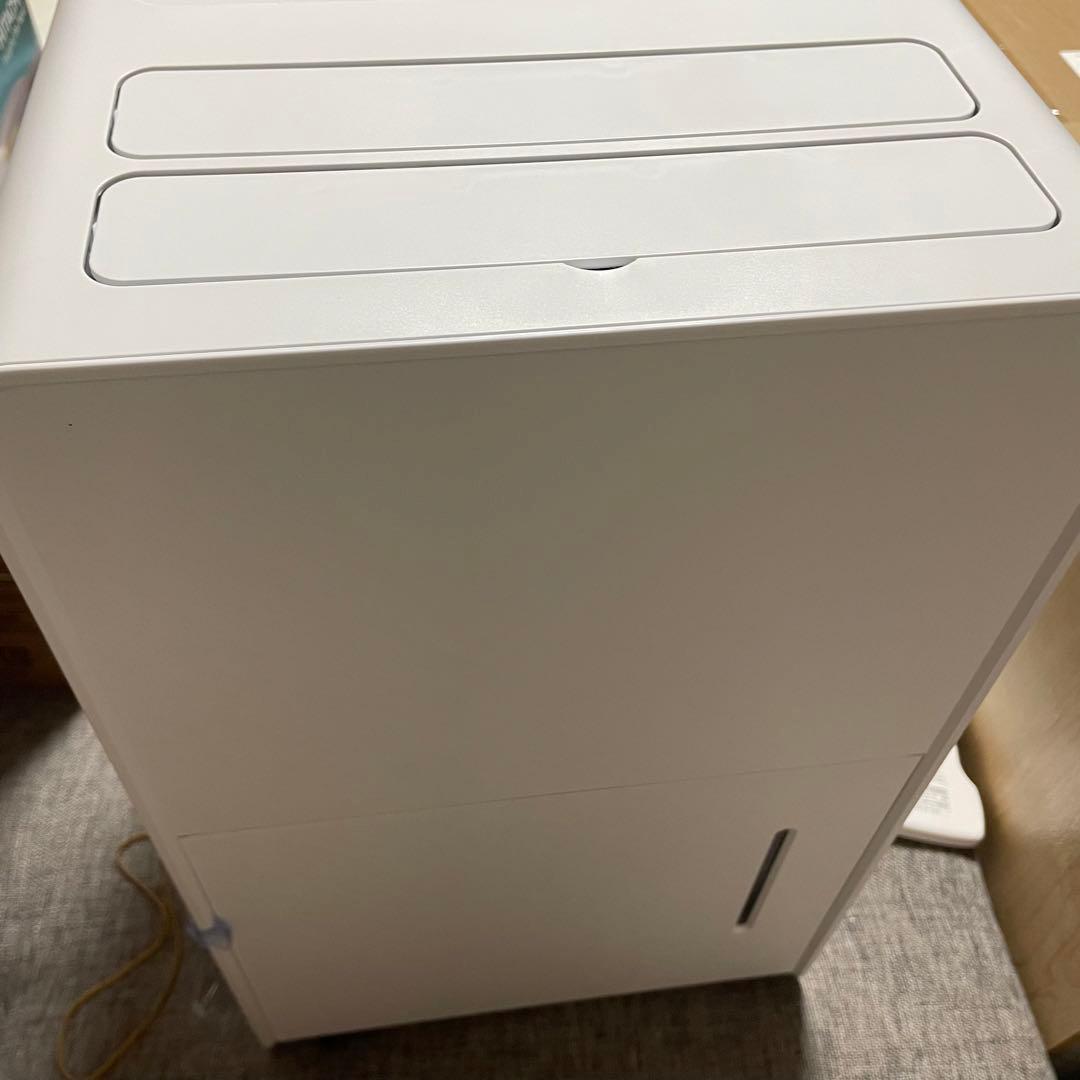 [山善] 除湿機 衣類乾燥 除湿器 コンプレッサー式 EDC-H601(W)