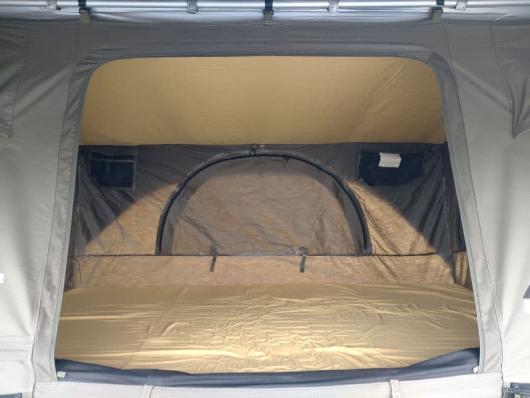 Easy Camper ルーフテント カーキ 大人2名用 はしご付