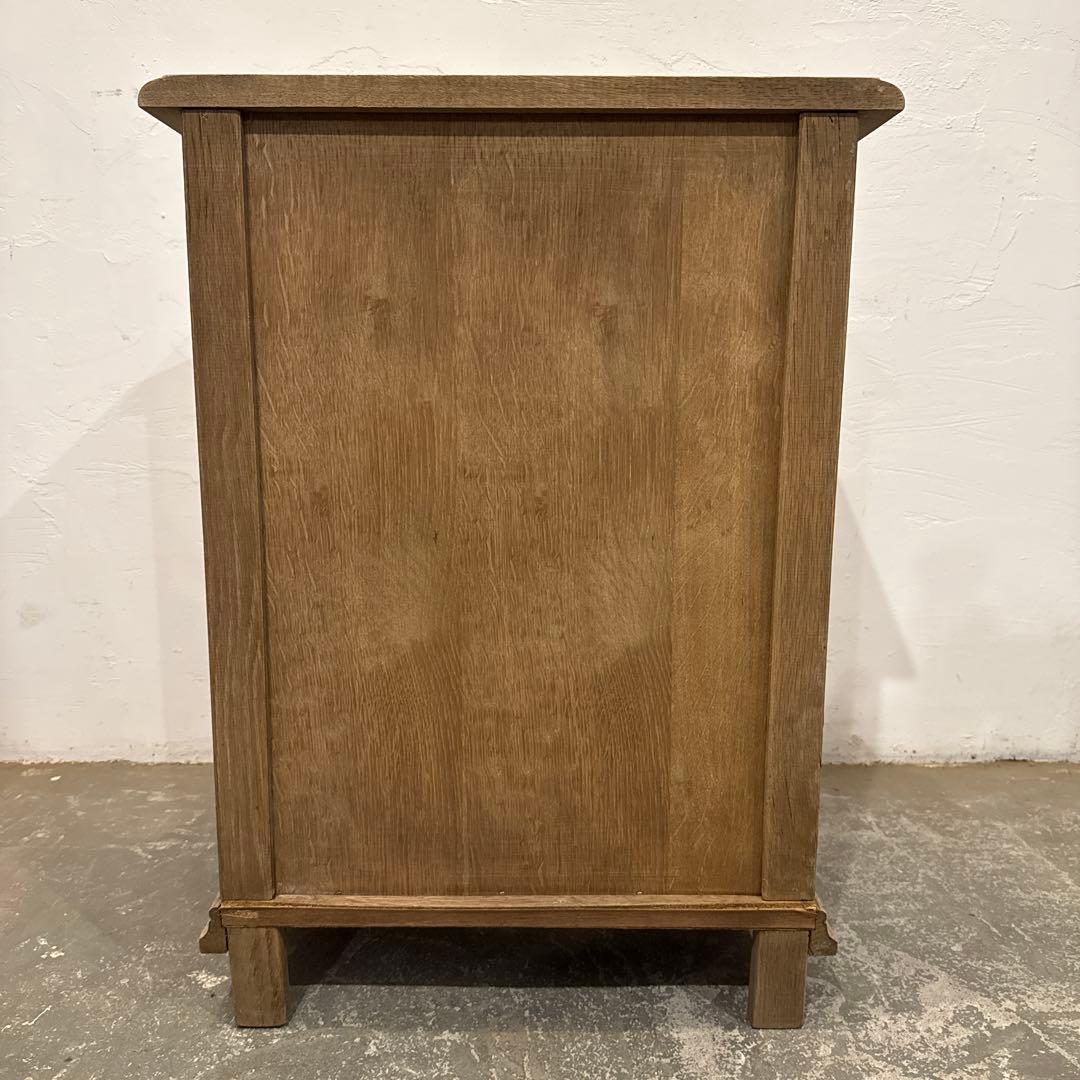 ヴィンテージ　木製サイドテーブル　引き出し／扉収納付き　剥離