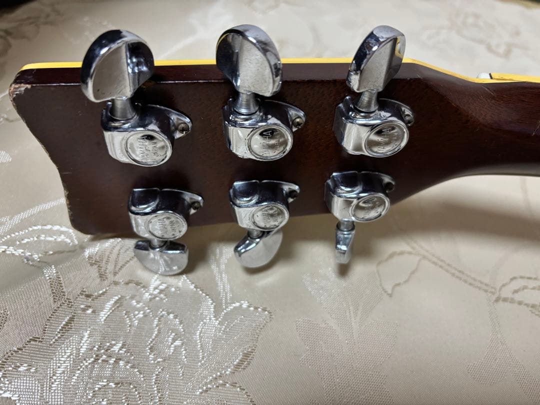 【ハードケース付き‼️】YAMAHA FG-202 アコースティックギター