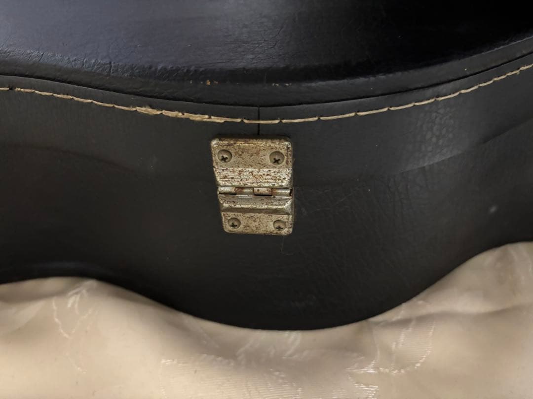 【ハードケース付き‼️】YAMAHA FG-202 アコースティックギター